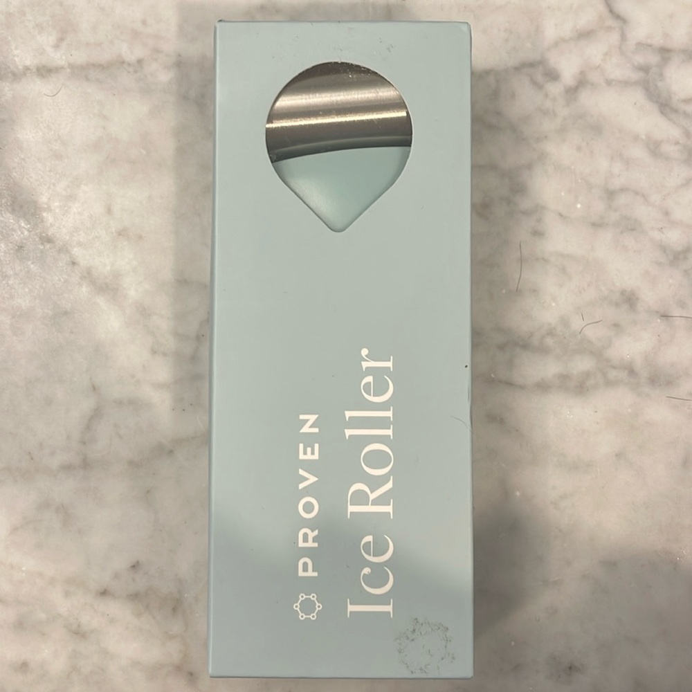 NWT - Proven skincare ice roller